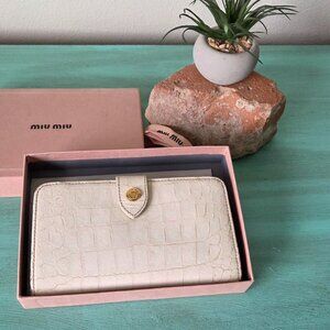 Miu Miu cream crocodile pattern leather wallet